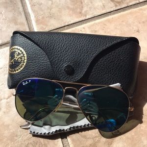 Blue Ray-Ban aviators